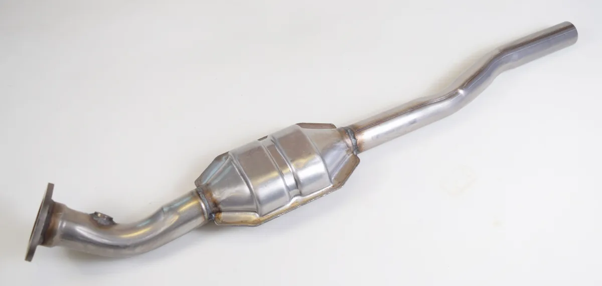 RE8008 Catalytic converter